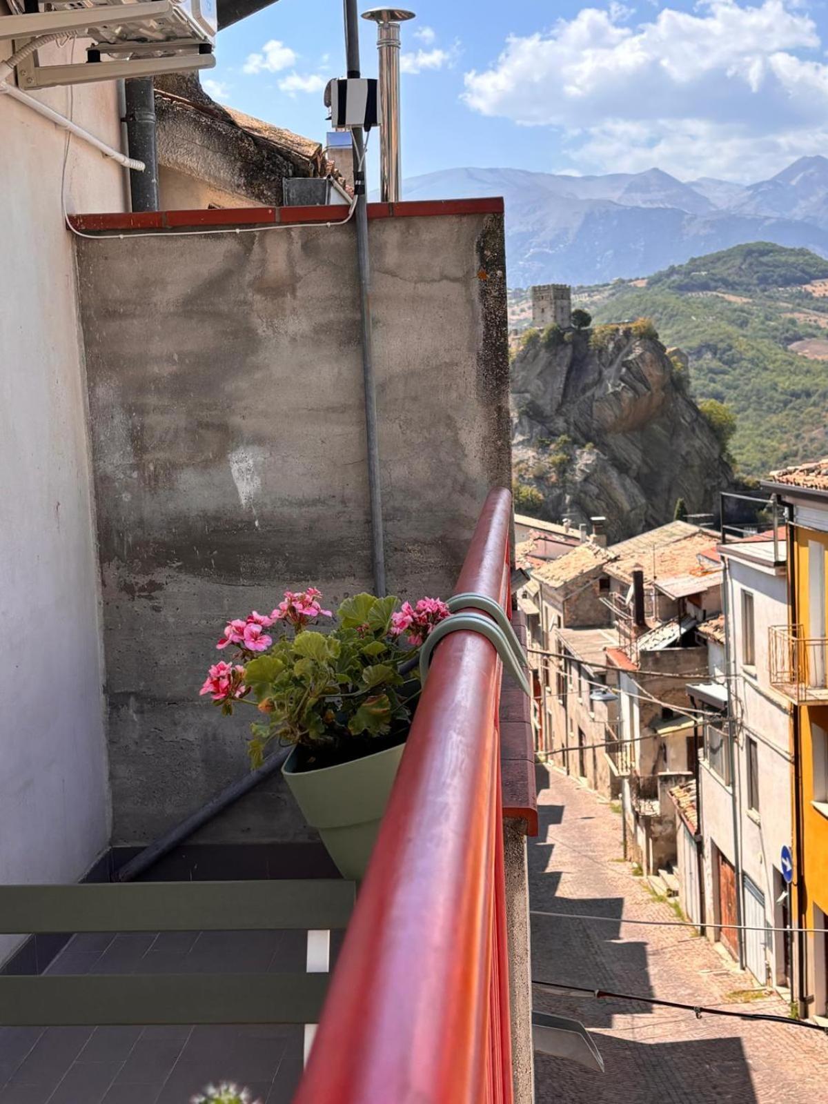 Apartamento La Ginestra Roccascalegna Exterior foto